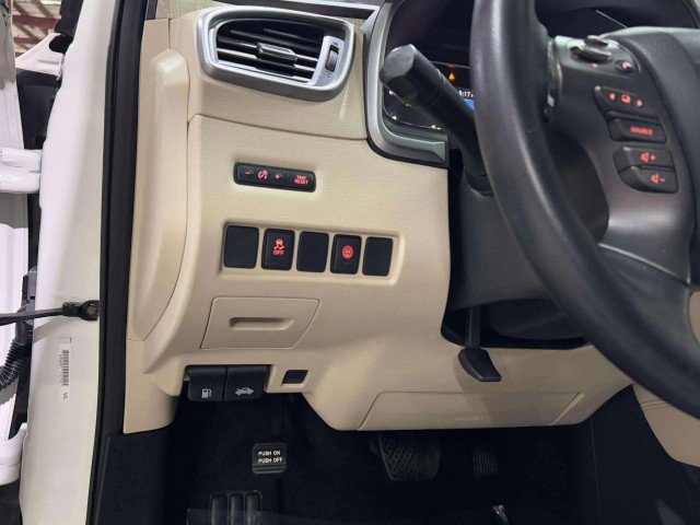 Used 2020 Nissan Murano SV image 43