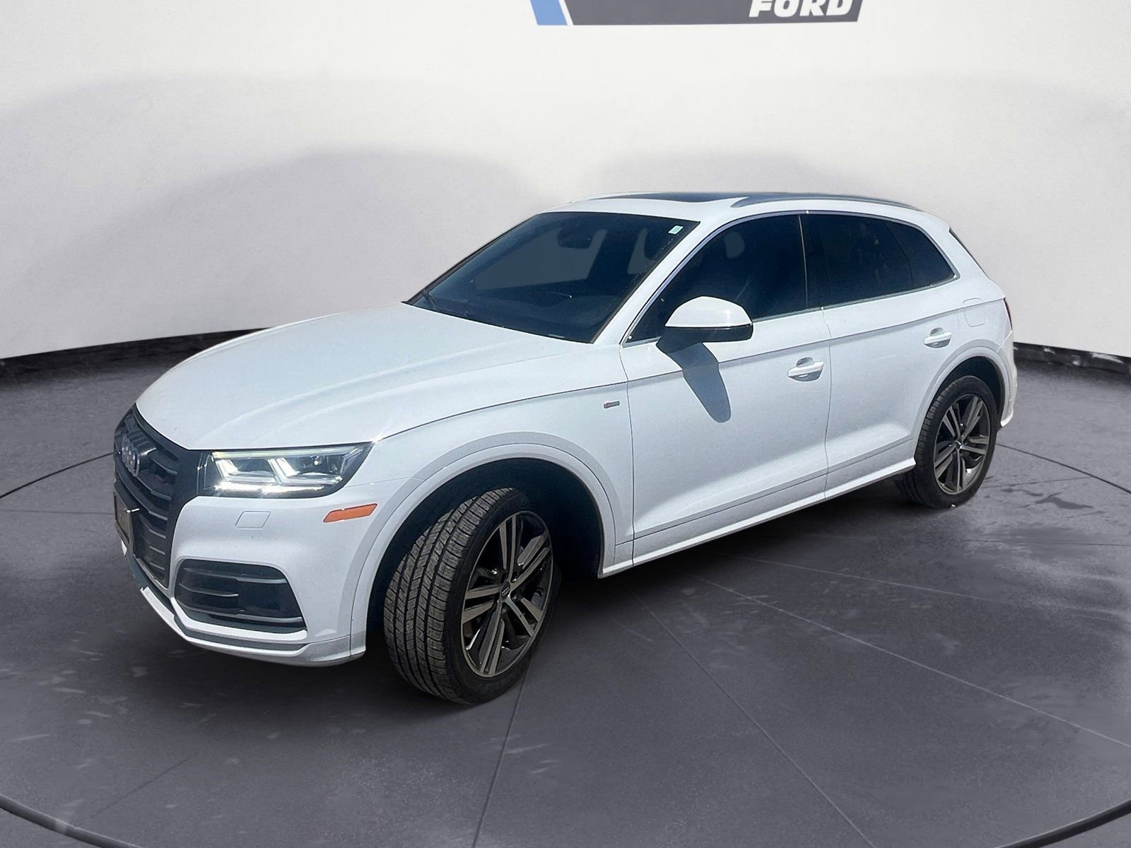 Used 2020 Audi Q5 e Premium Plus w/ Premium Plus Package AWD/4WD image 1