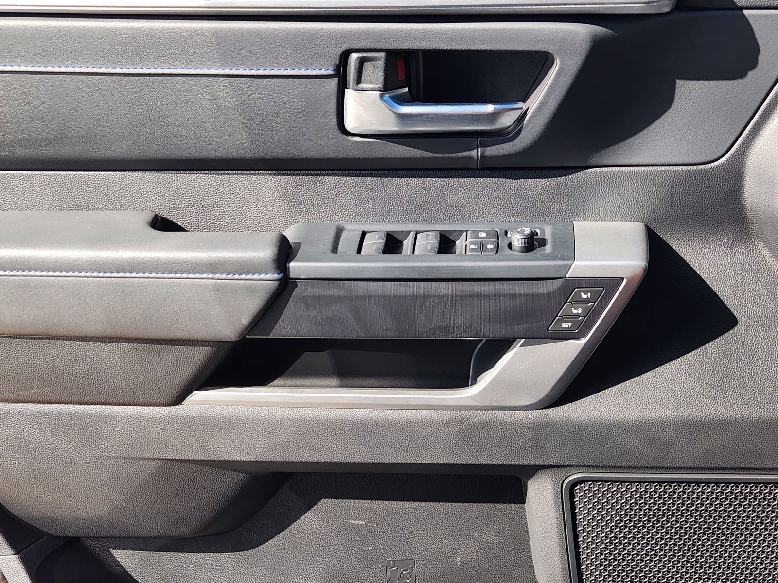 Used 2025 Toyota Tundra Platinum image 26