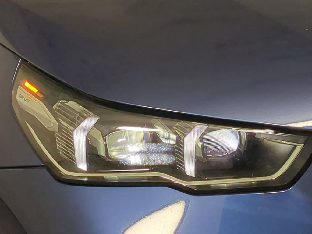 Used 2024 BMW 530i xDrive w/ Convenience Package AWD/4WD image 10