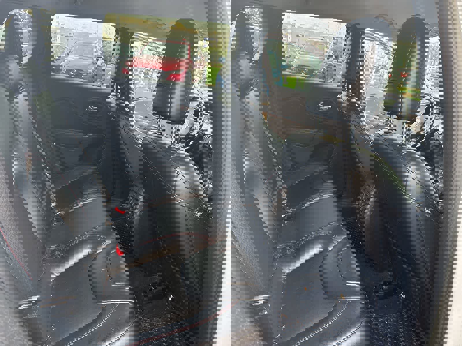 Used 2019 Jeep Cherokee Trailhawk w/ Cold Weather Group image 23