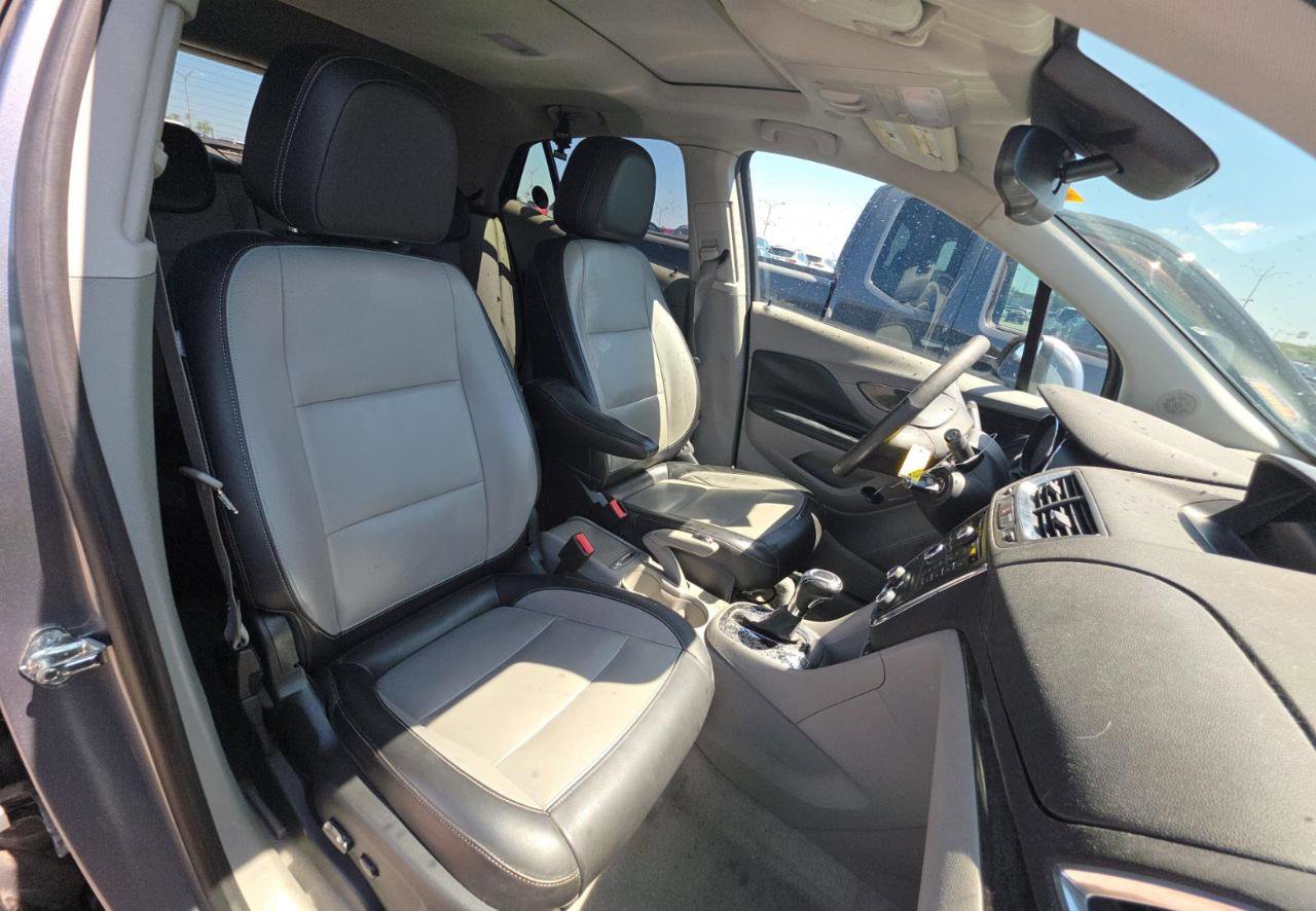 Used 2013 Buick Encore Leather FWD image 10