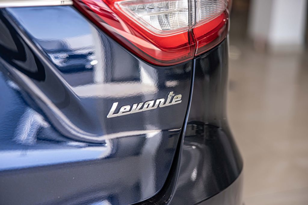 Used 2019 Maserati Levante S GranSport image 16