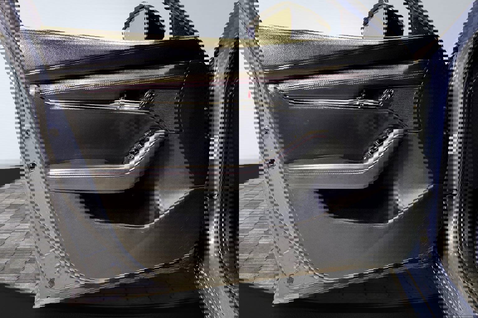 Used 2024 MAZDA MAZDA3 s image 19