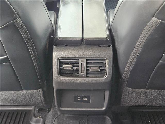 Used 2021 Nissan Rogue SV w/ Premium Package image 16