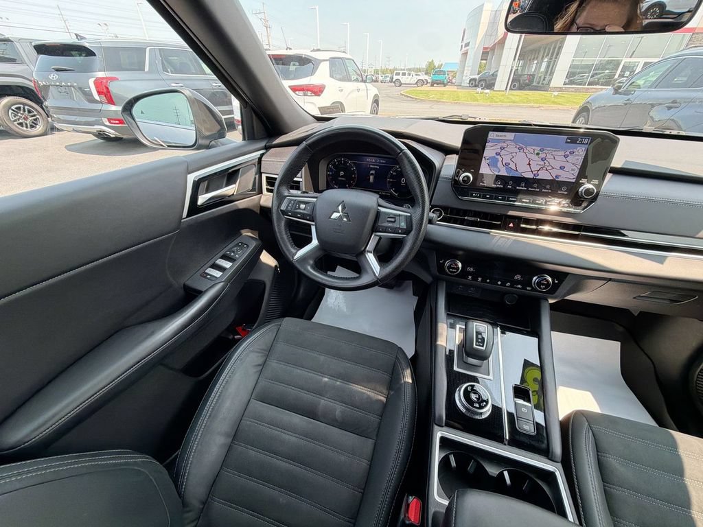 Used 2023 Mitsubishi Outlander SE Black Edition AWD/4WD image 15