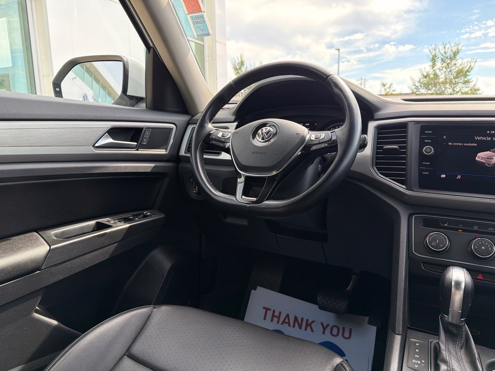 Used 2018 Volkswagen Atlas SE FWD image 28