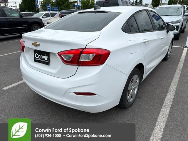 Used 2018 Chevrolet Cruze LS FWD image 9