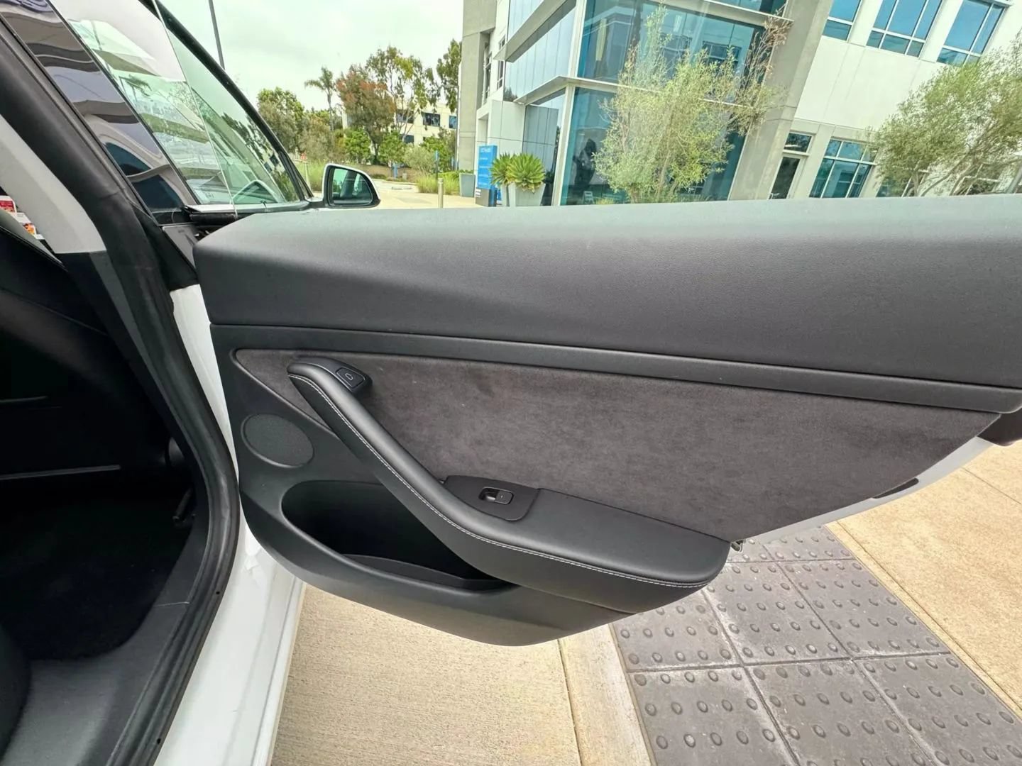 Used 2023 Tesla Model 3 Standard Range RWD image 22