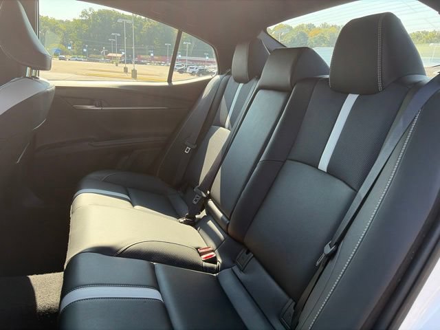 Used 2025 Toyota Camry SE FWD image 6
