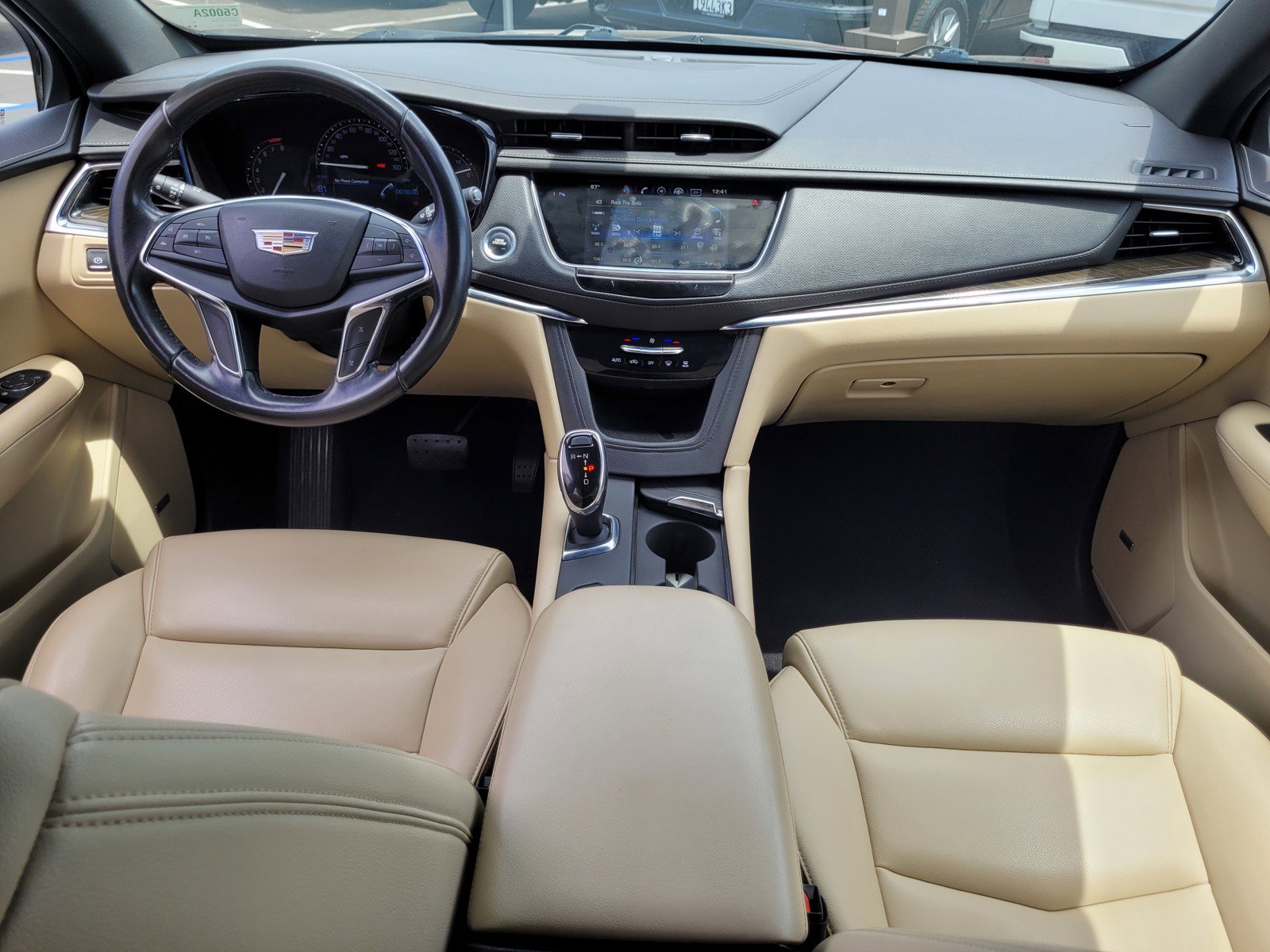 Used 2019 Cadillac XT5 FWD image 15