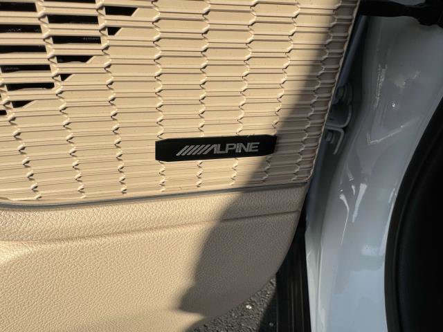 Used 2022 Jeep Grand Cherokee Limited 4xe image 12