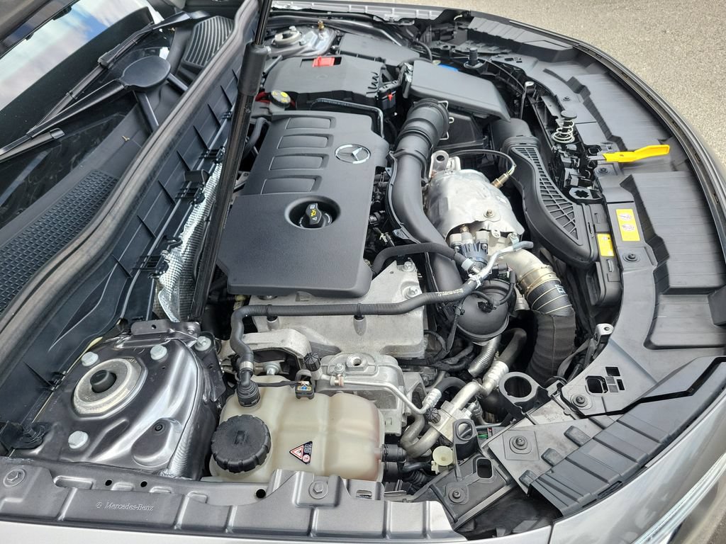 Used 2023 Mercedes-Benz GLB 250 4MATIC w/ Premium Package image 36