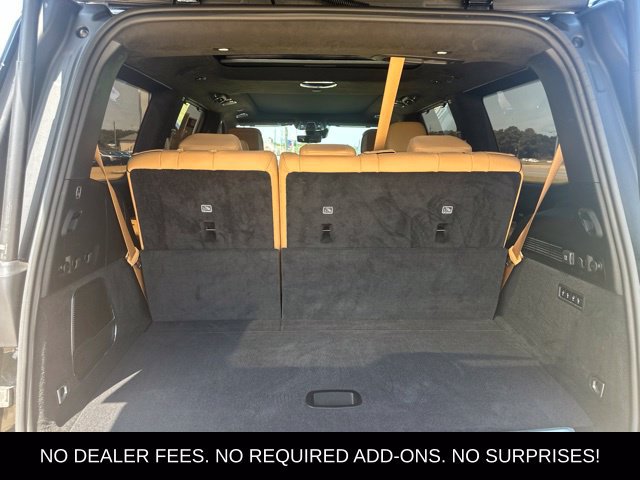 Used 2023 Jeep Grand Wagoneer Series III AWD/4WD image 10