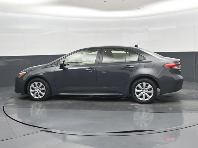 Used 2025 Toyota Corolla LE FWD image 35