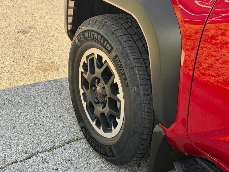 New 2026 Toyota 4Runner TRD Off-Road Premium AWD/4WD image 9