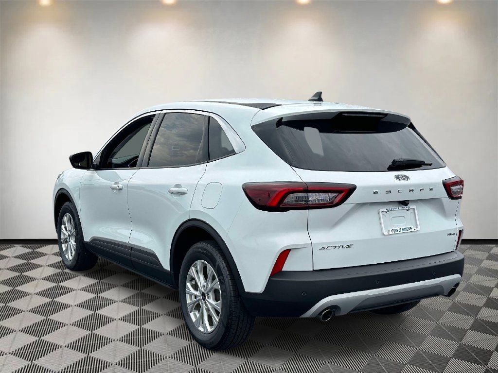 Certified 2023 Ford Escape Active w/ Tech Pack #1 AWD/4WD image 5