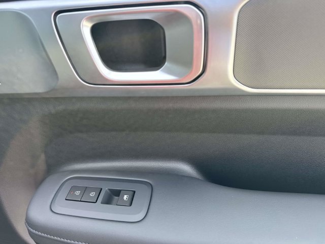 New 2027 Hyundai Santa Fe SEL FWD image 18