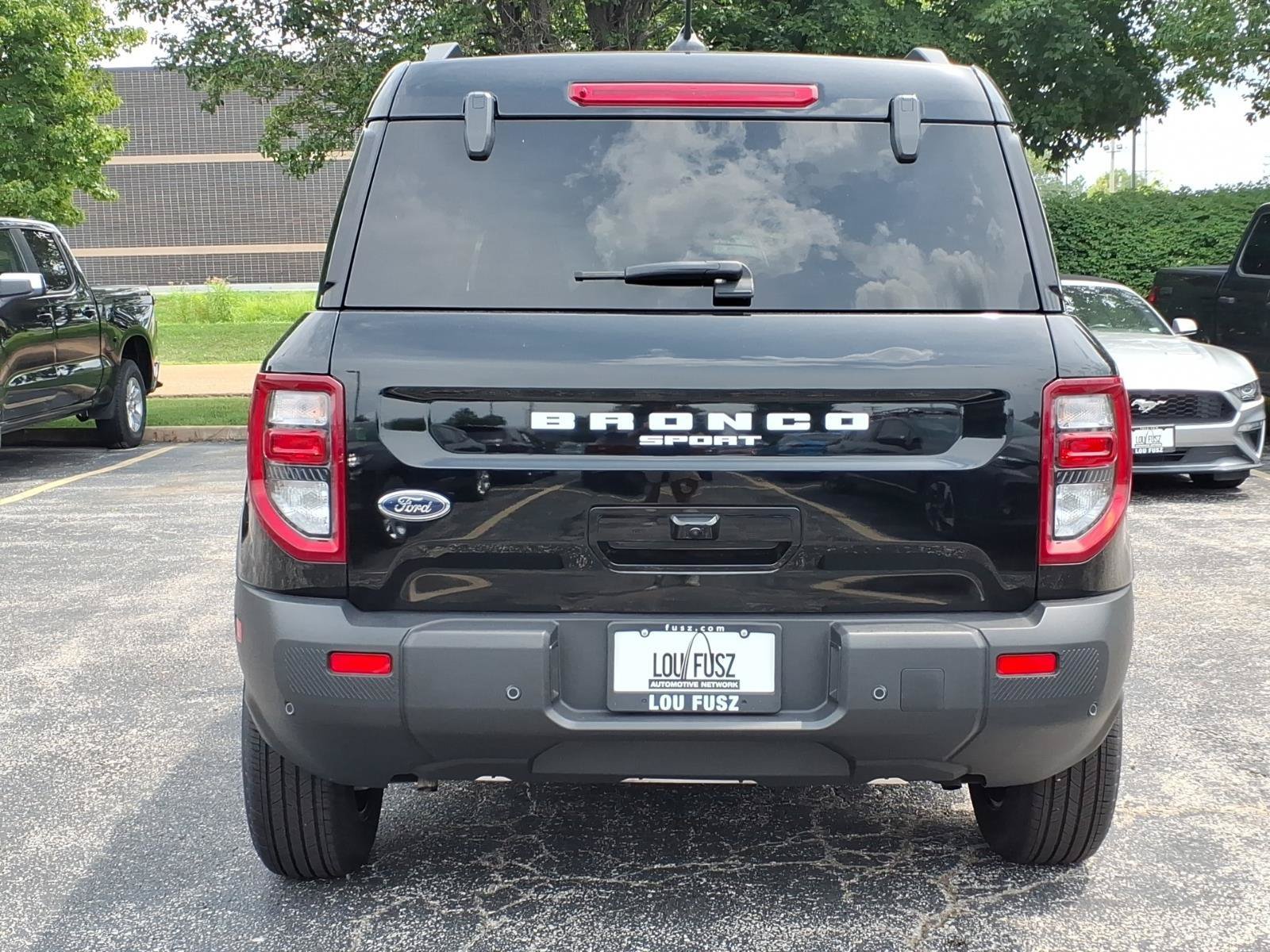 Certified 2025 Ford Bronco Sport Outer Banks w/ Outer Banks Tech Package+ AWD/4WD image 29