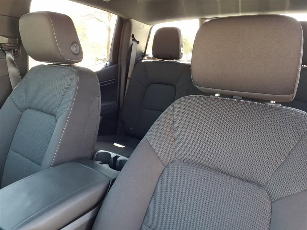 Used 2024 Chevrolet Colorado LT w/ LT Convenience Package image 15