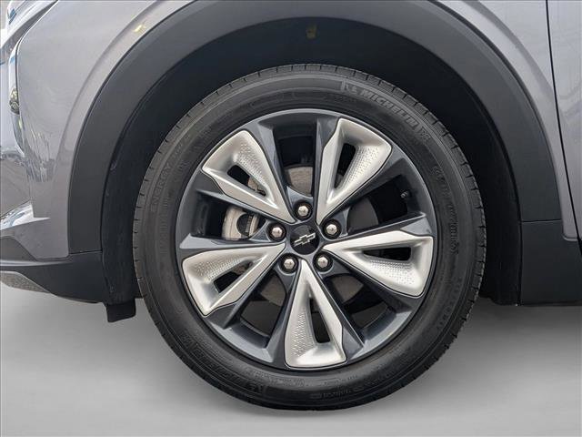 Certified 2022 Chevrolet Bolt EUV LT w/ Convenience Package image 24