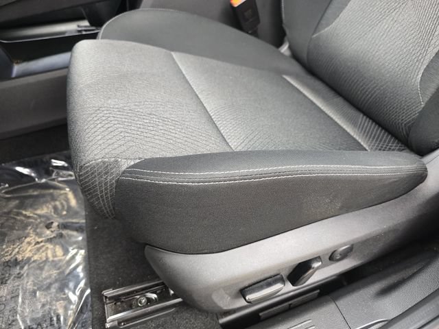 Used 2024 Nissan Rogue SV FWD image 28