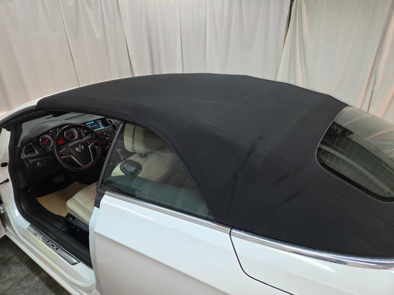 Used 2018 Buick Cascada Premium image 8