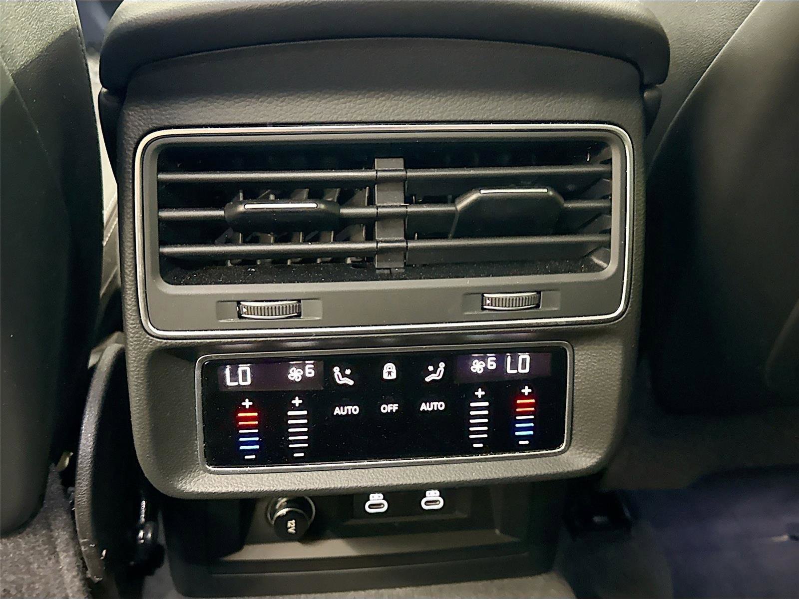 Certified 2023 Audi Q8 Premium Plus w/ Premium Plus Package image 27