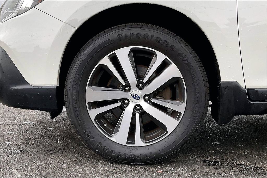 Used 2018 Subaru Outback 2.5i Limited AWD/4WD image 10