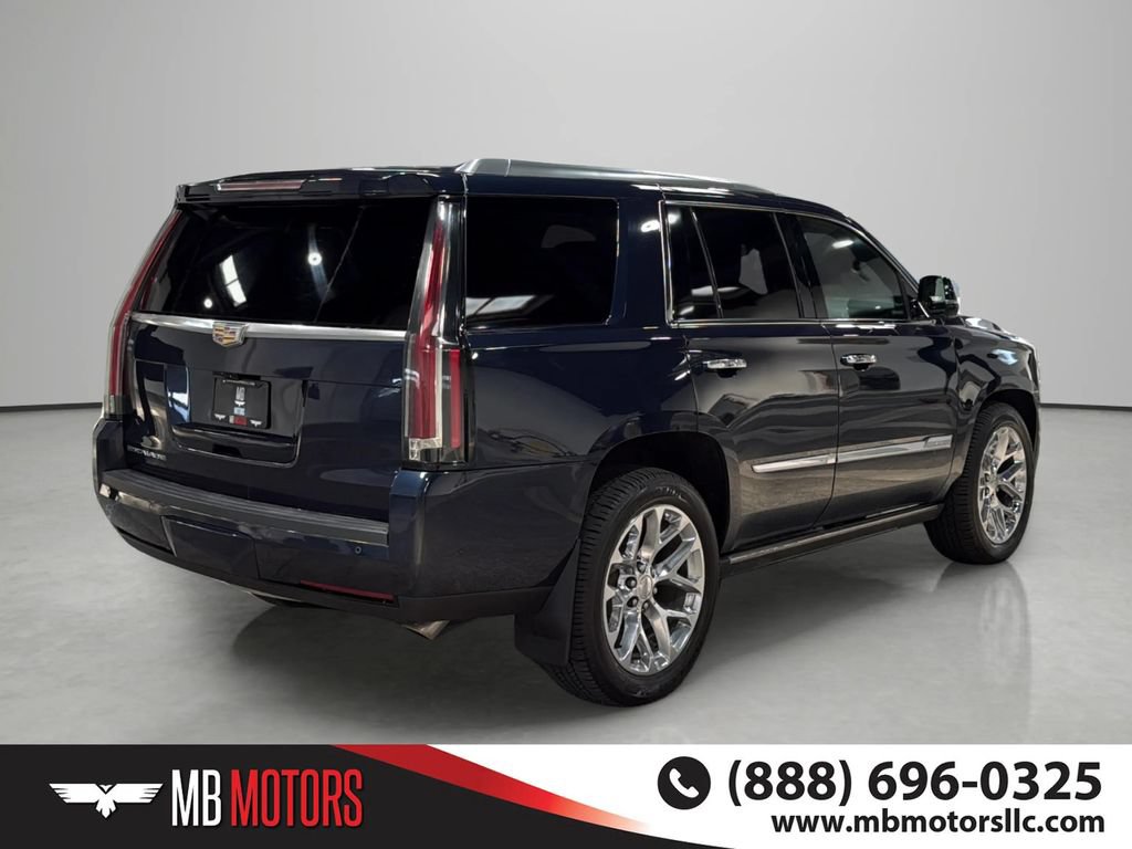 Used 2017 Cadillac Escalade Platinum AWD/4WD image 4