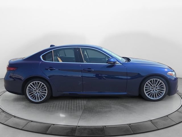 Used 2017 Alfa Romeo Giulia Ti w/ TI Lusso Package RWD image 6