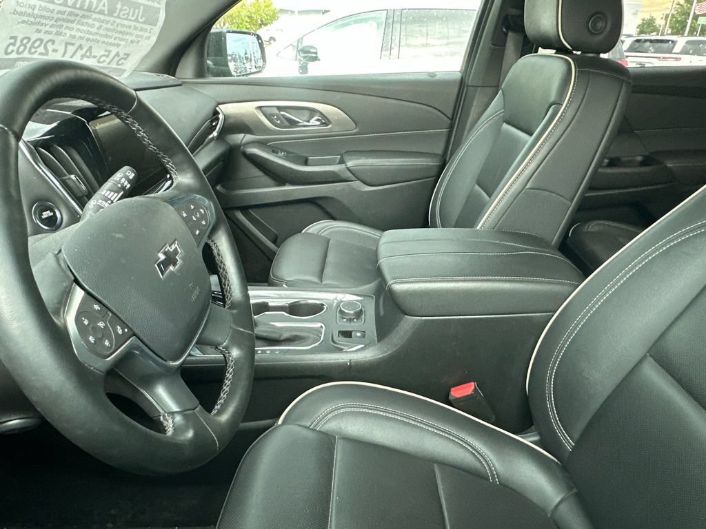 Used 2024 Chevrolet Traverse Premier w/ Redline Edition AWD/4WD image 10