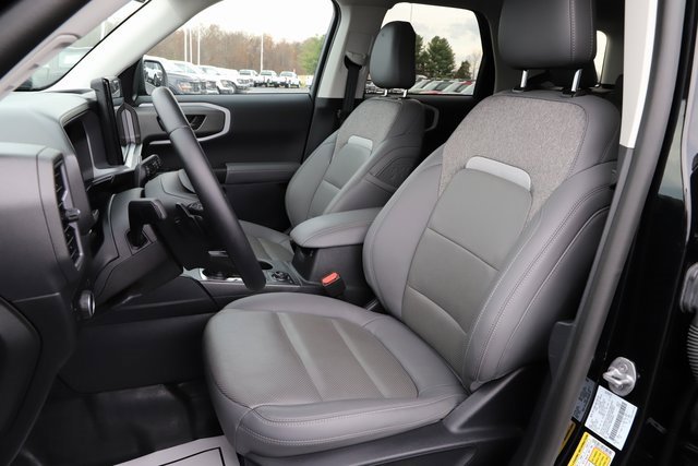 Used 2025 Ford Bronco Sport Badlands image 13