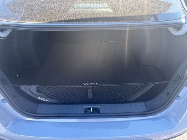 New 2025 Nissan Versa SR w/ Trunk Package image 22
