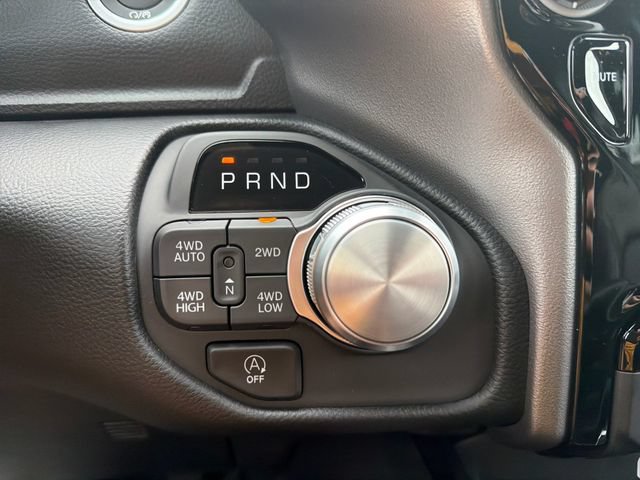 New 2026 RAM 1500 Laramie AWD/4WD image 22