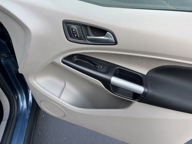 Used 2023 Ford Transit Connect XLT image 41