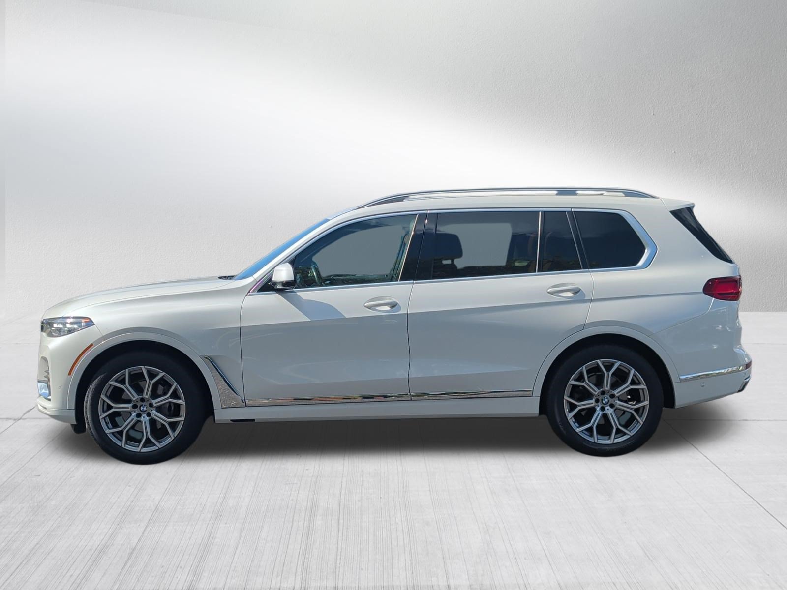 Used 2021 BMW X7 xDrive40i w/ Premium Package AWD/4WD image 4
