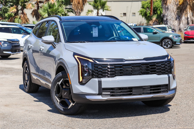 New 2027 Kia Sportage EX