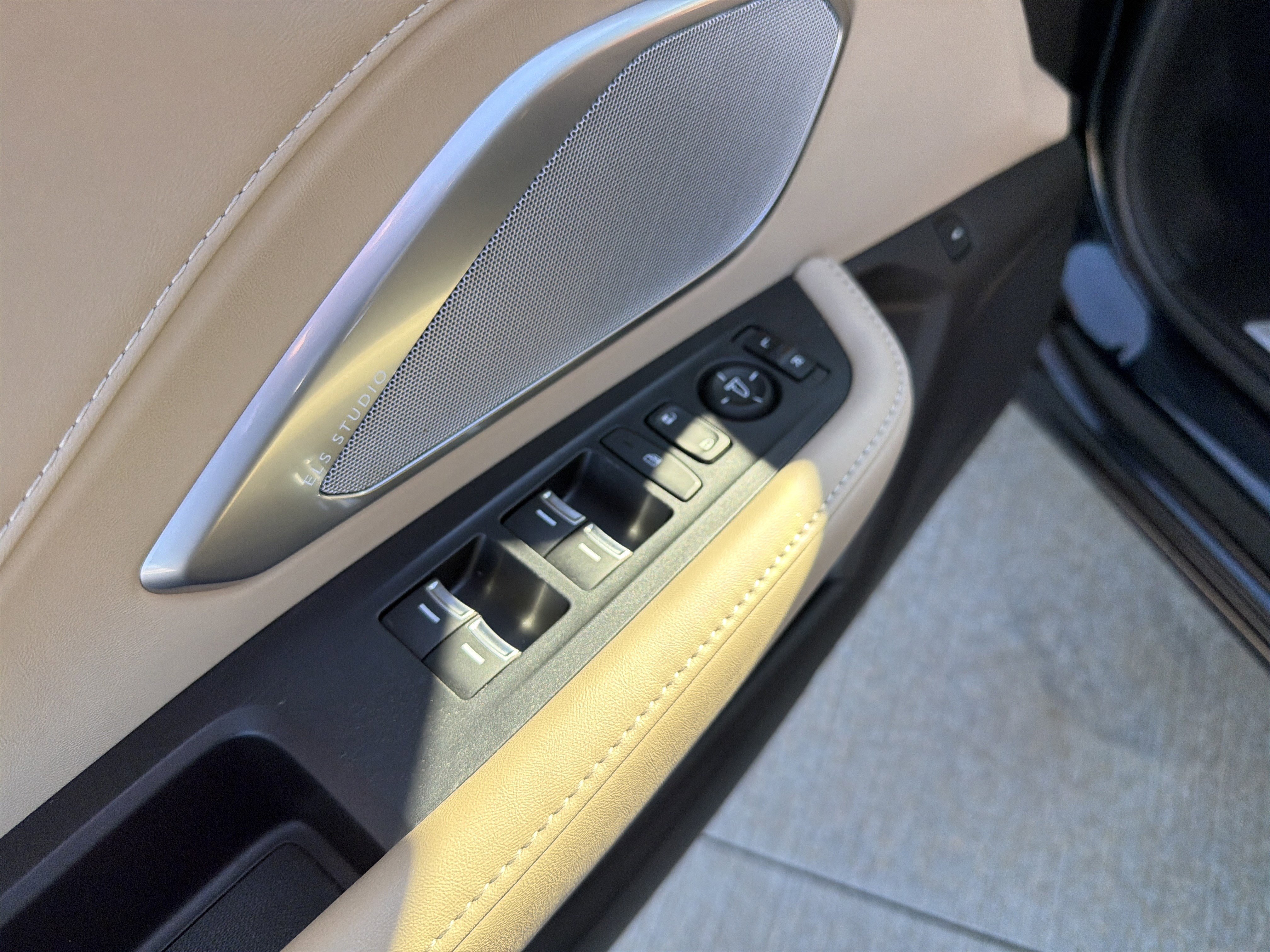 Certified 2023 Acura RDX FWD w/ Technology Package image 15