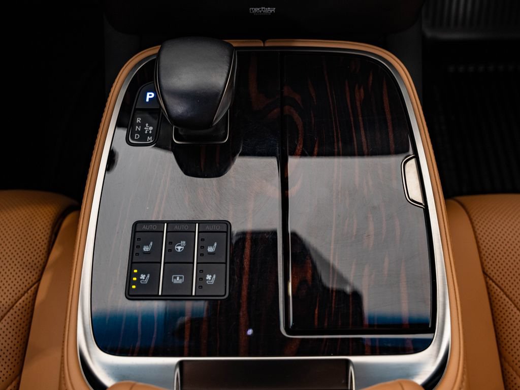 Certified 2023 Lexus LS 500 AWD w/ Interior Upgrade Package image 37