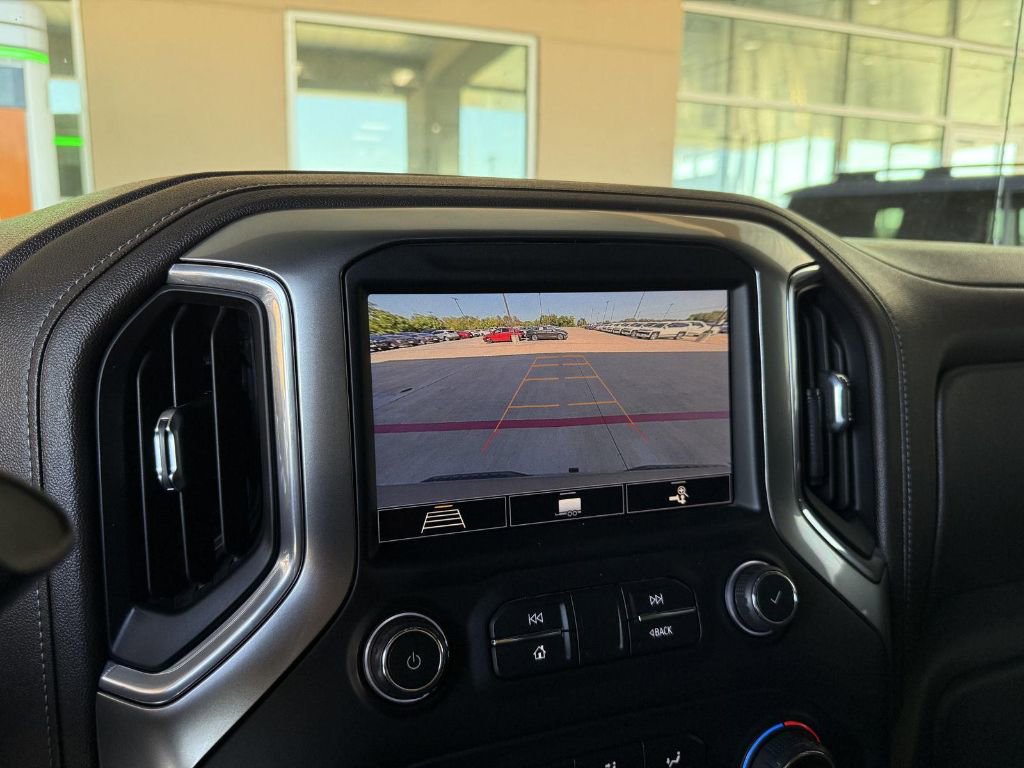 Used 2020 Chevrolet Silverado 1500 RST image 17