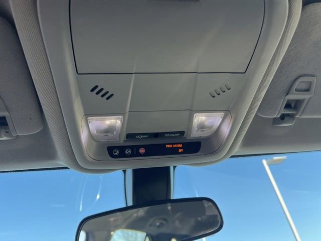 Used 2018 Chevrolet Equinox LS image 24