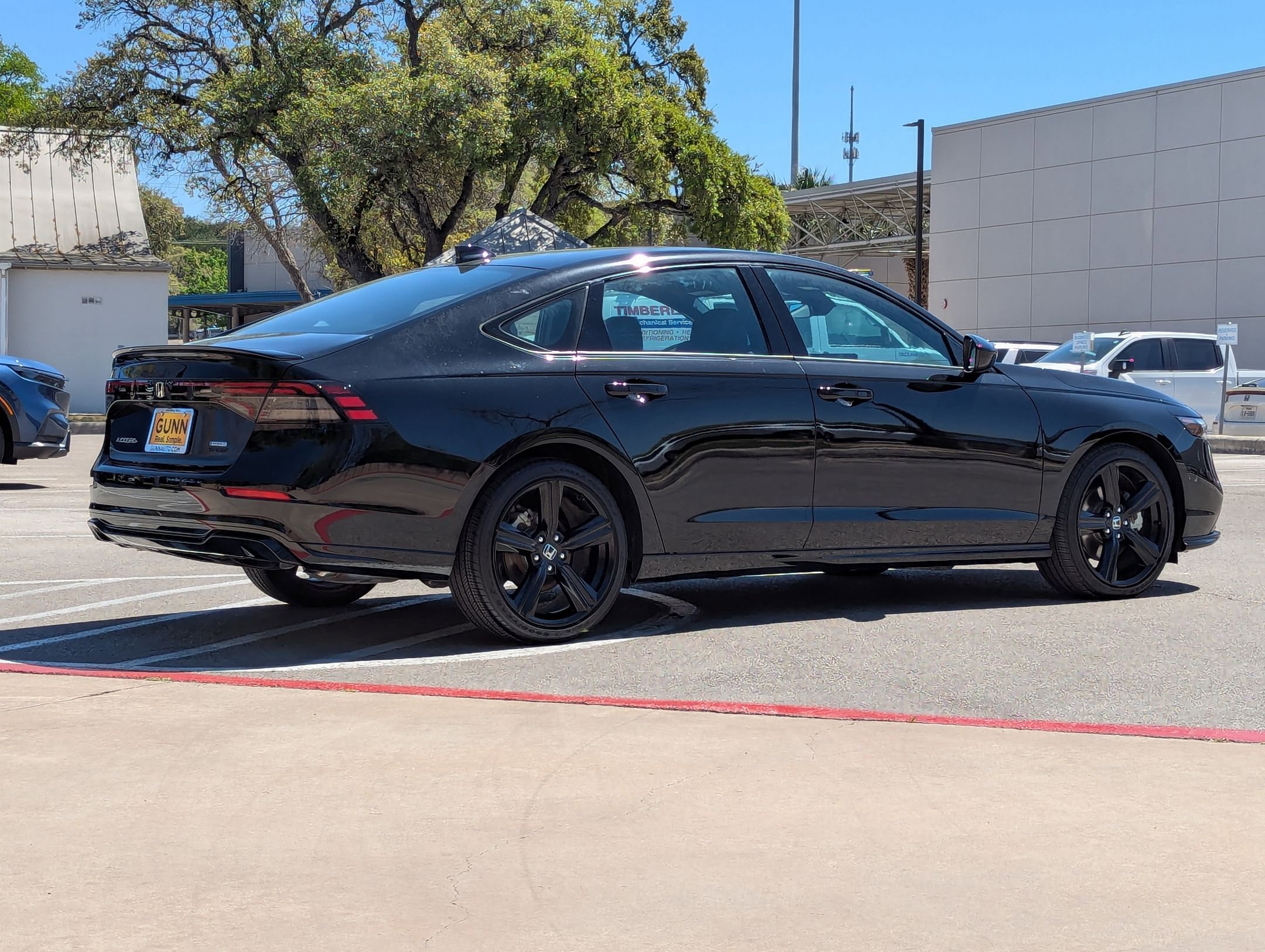 Used 2025 Honda Accord Sport image 3