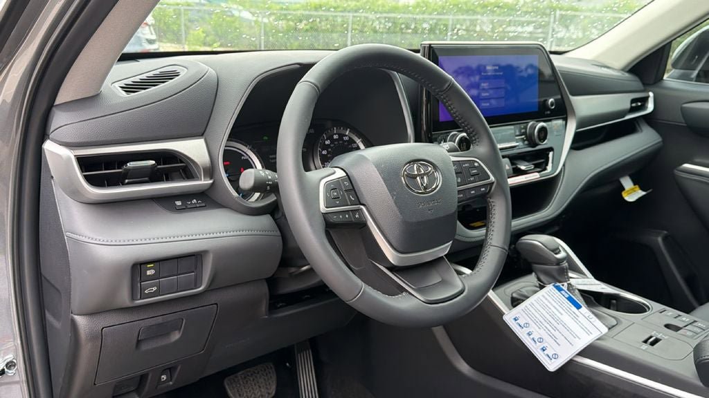 New 2026 Toyota Highlander XLE AWD/4WD image 19