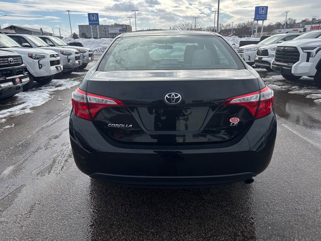 Used 2015 Toyota Corolla LE image 6