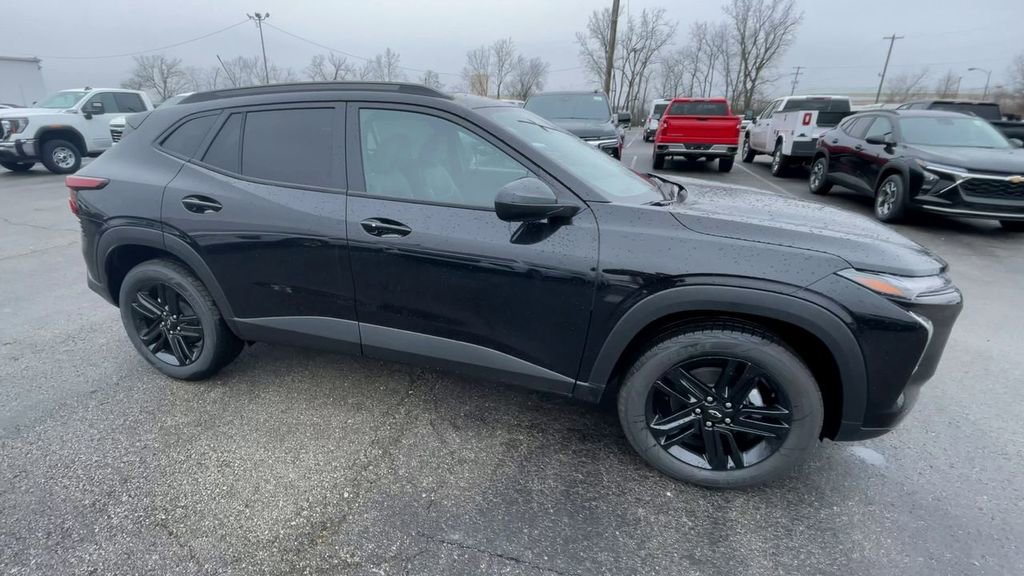 New 2026 Chevrolet Trax ACTIV w/ Sunroof Package image 3