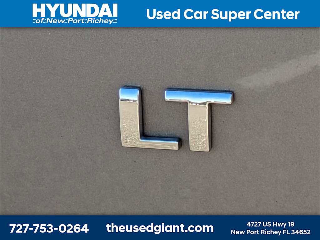 Used 2019 Chevrolet Traverse LT image 14