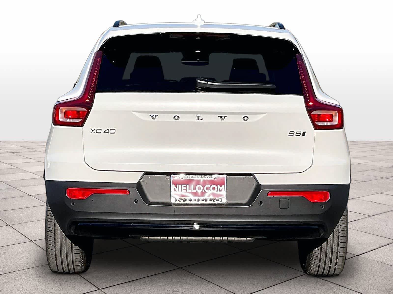 New 2026 Volvo XC40 B5 Plus w/ Protection Package Premier image 6
