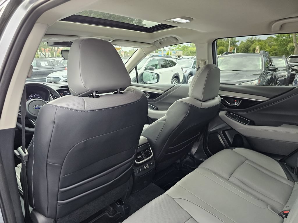 Certified 2023 Subaru Outback Limited AWD/4WD image 17
