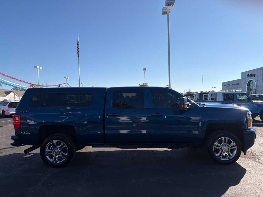 Used 2019 Chevrolet Silverado 2500 High Country w/ Duramax Plus Package AWD/4WD image 11